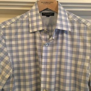 Banana Republic men’s dress shirt